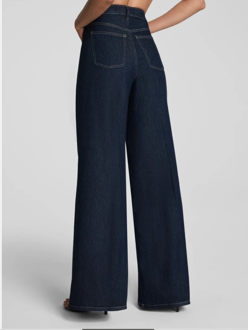 SPANXsupersmooth Authentic 360 Dark Indigo Lightweight Super Wide-Leg Jeans - Picture 4 of 7